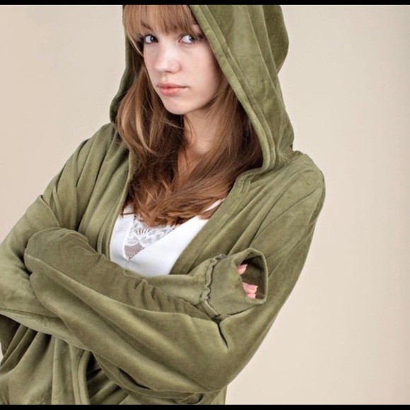 Gorgeous Moss Green Surplice Pullover Hoodie - Picture 4 of 8
